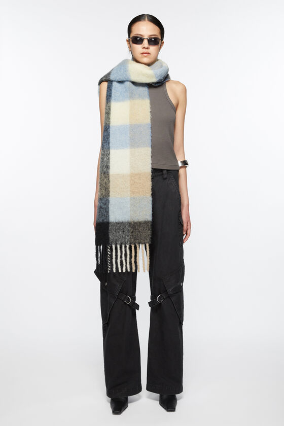 (image for) Stunning Mohair checked scarf